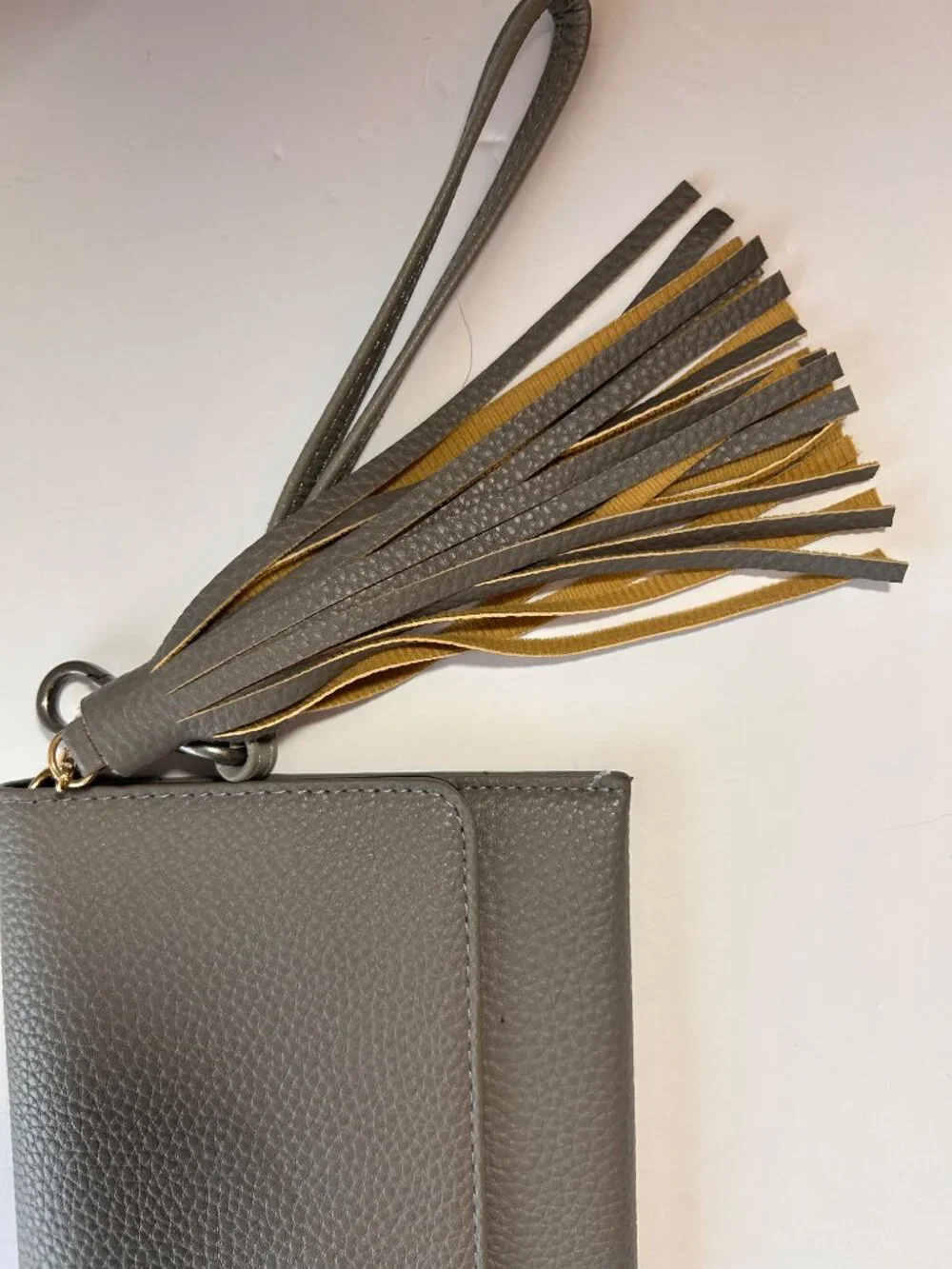 Julia Buxton Gray Pebbled Wristlet Wallet Tassel Clutch Snap Closure Organizer